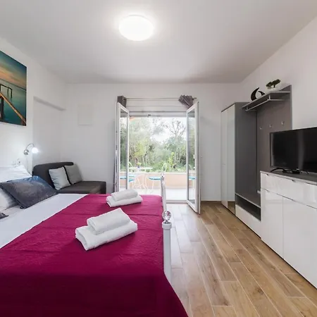Agava Apartment *